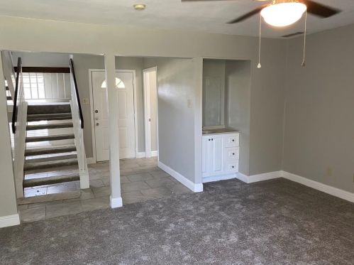 2623 Summertree Dr, Carrollton TX  75006-2702 exterior