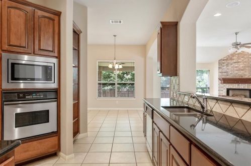 16216 Almaden Dr, Austin TX  78717-3889 exterior