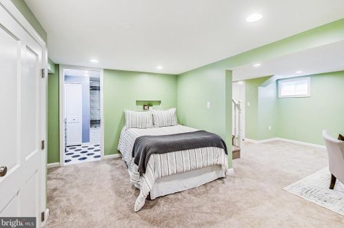 6608 Gude Ave, Silver Spring MD 20912-4827 exterior