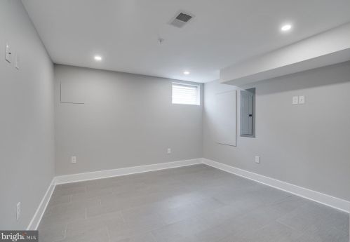 517 Mckean St, Philadelphia PA  19148-2530 exterior