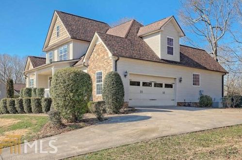 355 Stonington Dr, Mount Airy, GA 30563-1878
