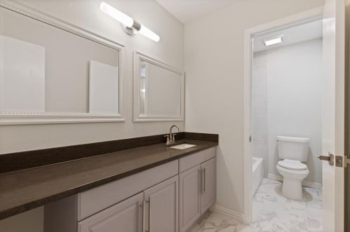 2633 Via Cordova, Carrollton TX 75006-4656 exterior