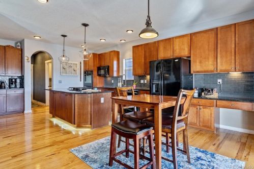 42028 Oakwood St, Elizabeth CO 80107-9100 exterior