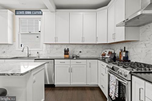 658 Greenman Rd, Haddonfield NJ 08033-2720 exterior