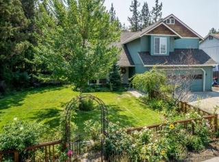 2057 Monroe Ln, Bend OR  exterior