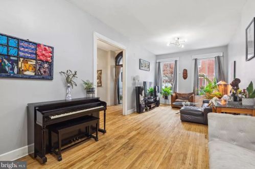 627 16th St, Philadelphia PA  19130-3415 exterior