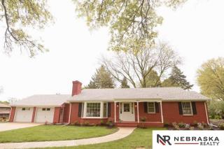 1907 113th St, Omaha, NE 68144-3015