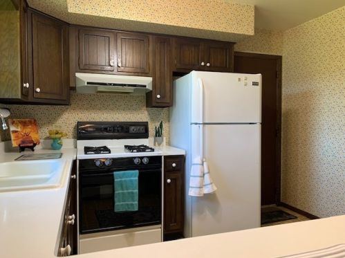 12362 Sunset Dr, Sycamore IL  60178-8121 exterior