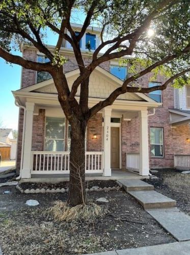 2604 Boedeker Dr, Plano TX  75074-8413 exterior