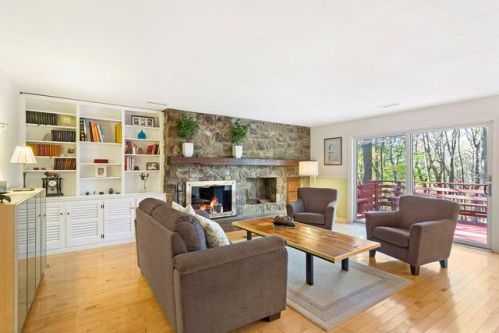 3 Big Oak Way, Califon, NJ 07830-4350