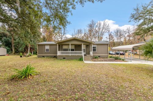 3641 Happyland Blvd, Mount Pleasant, SC 29466-9166