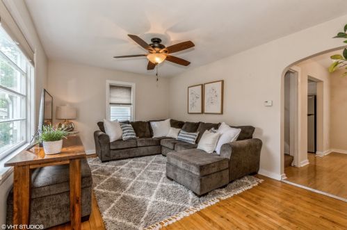 308 12th Ave, Saint Charles, IL 60174-3116