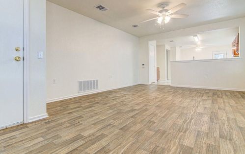 7505 Aspen Brook Dr, Austin TX  78744-1759 exterior