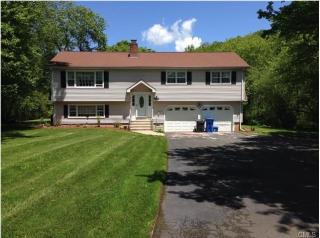 436 Hattertown Rd, Upper Stepney CT  06468-1019 exterior
