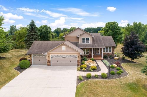 2895 179th St, Prior Lake, MN 55372-2859