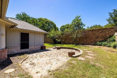 5736 Straightaway Dr, Fort Worth TX  76117-1594 exterior