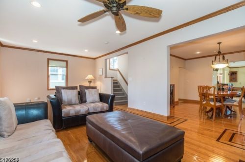 38 Burnett Ter, Maplewood, NJ 07040-2327