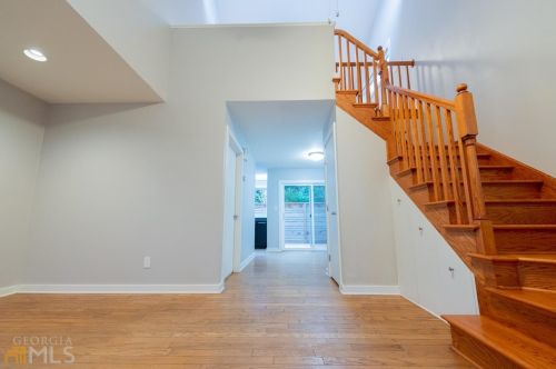 855 Greenwood Ave, Atlanta GA  30306-4702 exterior