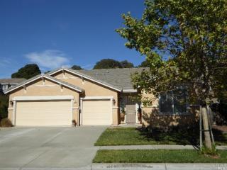 458 Mountain Meadows Dr, Fairfield, CA 94534-6759