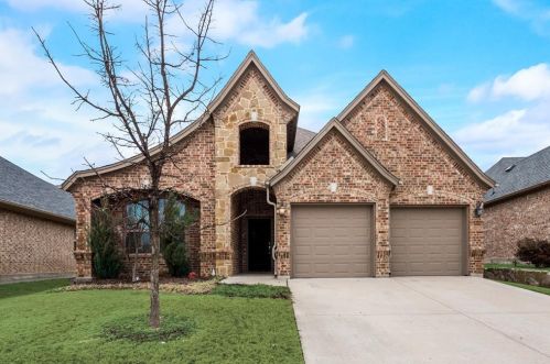 9704 Mullins Crossing Dr, Fort Worth, TX 76126-3042