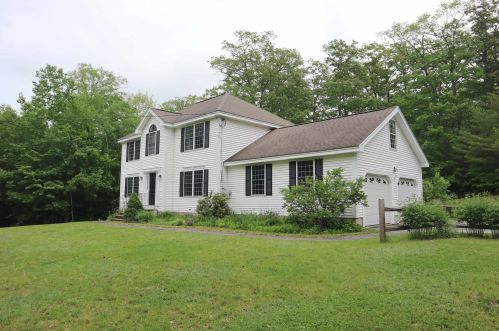 11 Guernsey Ct, Chichester, NH 03258-6550