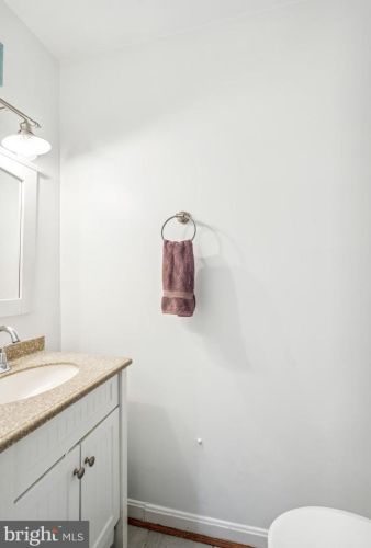 5269 Bradgen Ct, Springfield VA  22151-3524 exterior