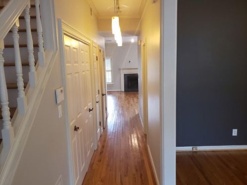 502 Ansley Villa Dr, Atlanta GA  30324-4813 exterior