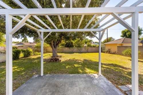 460 Cambridge St, Orange CA  92866-1150 exterior