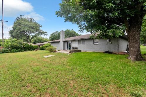 5809 Waits Ave, Fort Worth TX  76133-3326 exterior