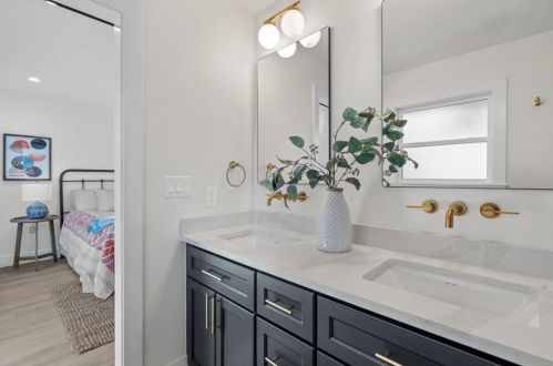5006 Buffalo Pass, Austin TX  78745-2832 exterior