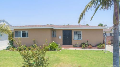 9702 Pomering Rd, Downey, CA 90240-3129
