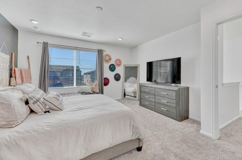 21543 59th Pl, Denver CO  80019-6614 exterior