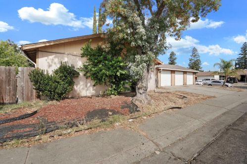 130 Martinique Ct, Stockton, CA 95210-2358