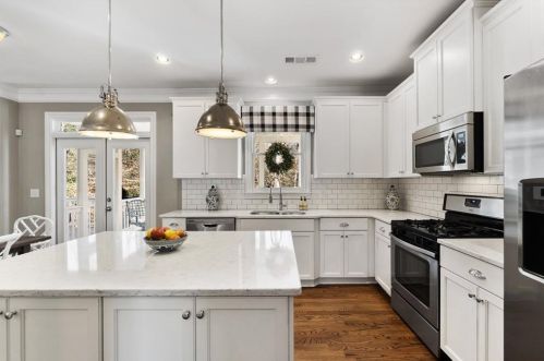 2181 Collins Ridge Dr, Atlanta GA  30318-1243 exterior
