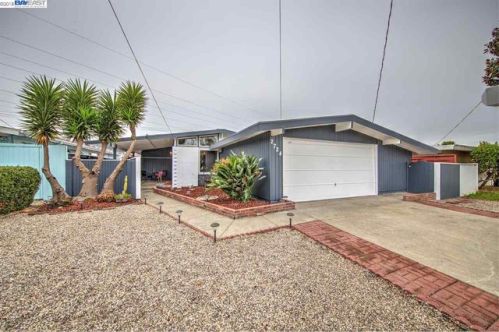 2724 Sleepy Hollow Ave, Hayward, CA 94545-3342