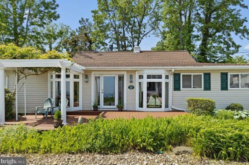 1625 Winters Ave, Shady Side MD 20764-9718 exterior