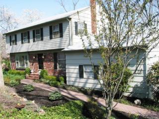 95 Spring Brook Rd, Morristown, NJ 07960-6322