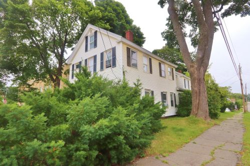 3 Somerset St, Brewer, ME 04412-1947