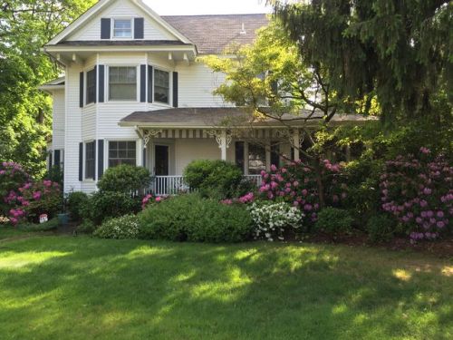 4 Wardell Ave, Locust, NJ 07760-1037