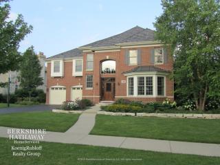 1529 Kittyhawk Ln, Glenview, IL 60026-7756