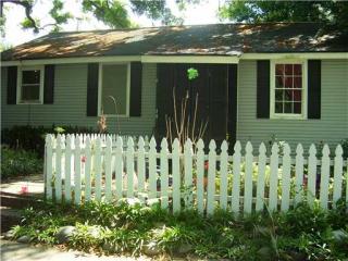 48 Beverly Gdn Dr, Metairie LA  70002-1908 exterior
