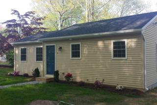 6 Manor Rd, Guilford, CT 06437-1530