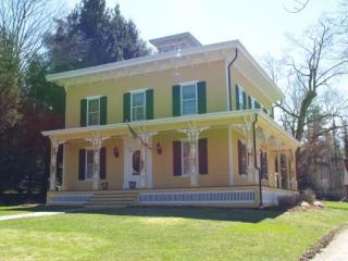 147 Chapel Rd, Winsted, CT 06098-2527