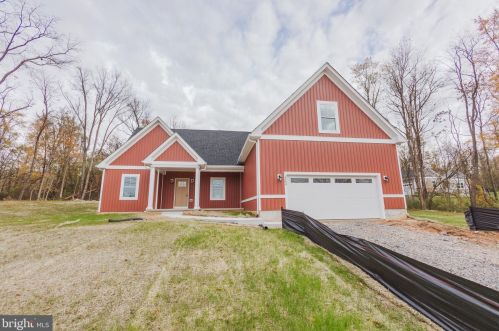 2390 Shirley Rd, Charles Town, WV 25414-4416