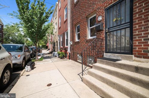 1211 4th St, Philadelphia PA  19147-5201 exterior