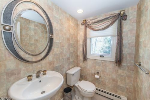 21 Olde York Rd, Dover NJ  07869-2717 exterior