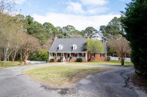 1470 Southwind Ct, Loganville, GA 30052-2488