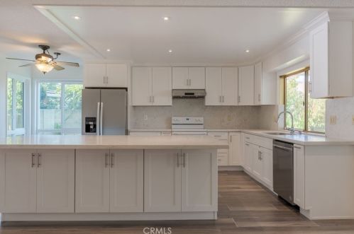 1641 Carnelian St, Anaheim CA  92802-2416 exterior