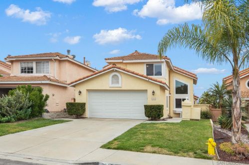 3227 San Tomas Dr, Oceanside, CA 92056-3243
