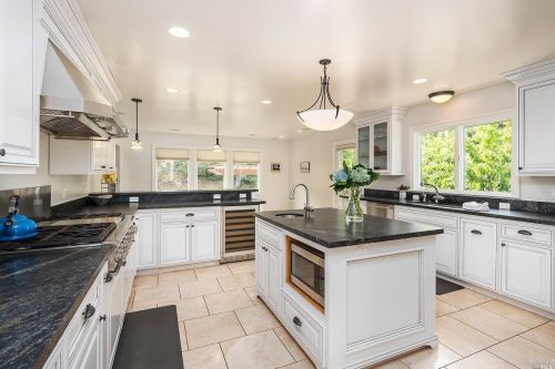 450 Marin Ave, Mill Valley, CA 94941-3942